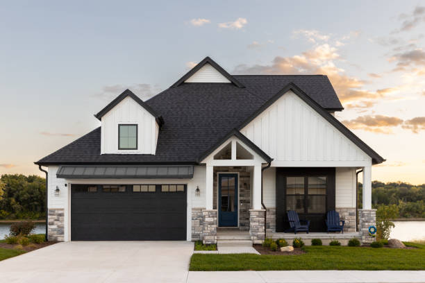 Best Hot Roofs  in Roaming Shores, OH